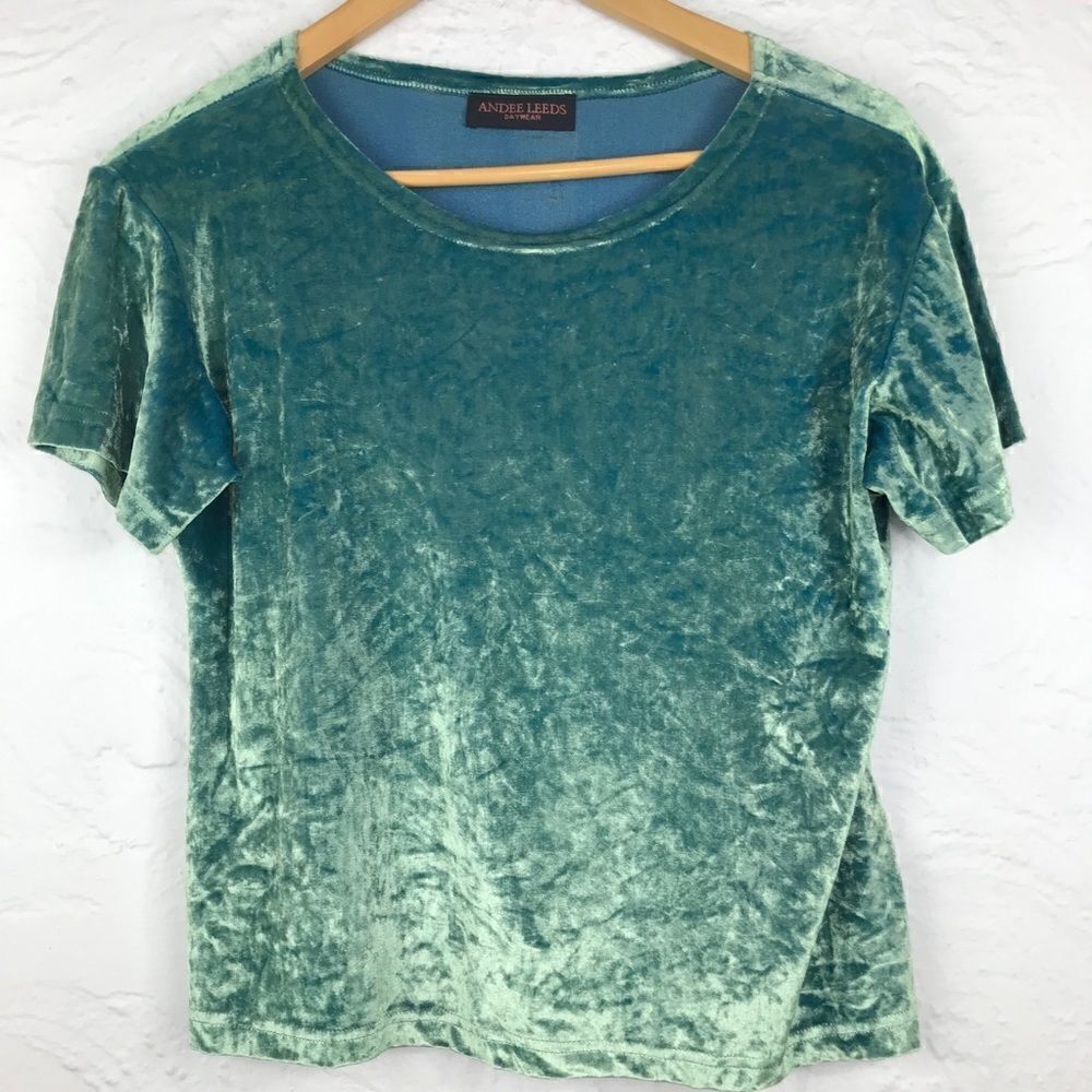 Women's Crushed Velvet Short Sleeve Top — Seafoam Green